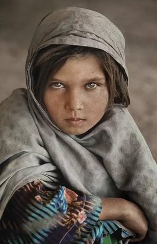 阿富汗少女镜头