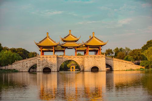 扬州五亭桥的相关图片