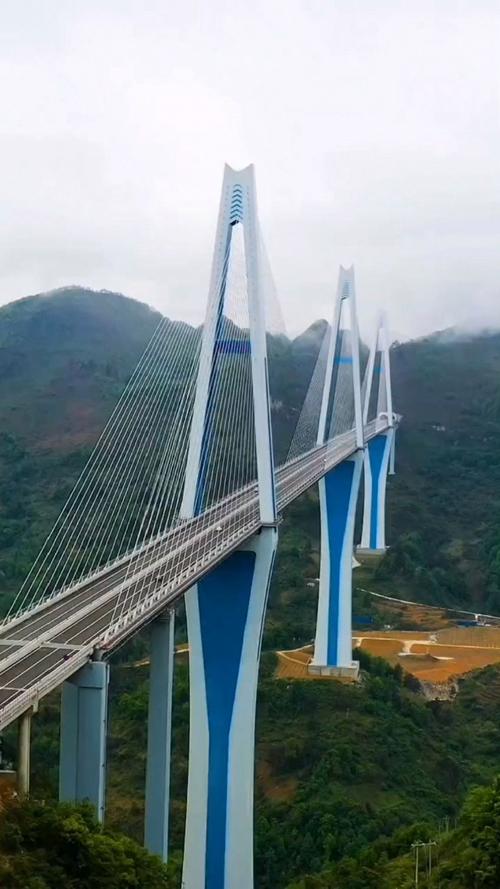 贵州最高的桥的相关图片